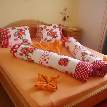 Ganzenhubhof Vendégház 3*